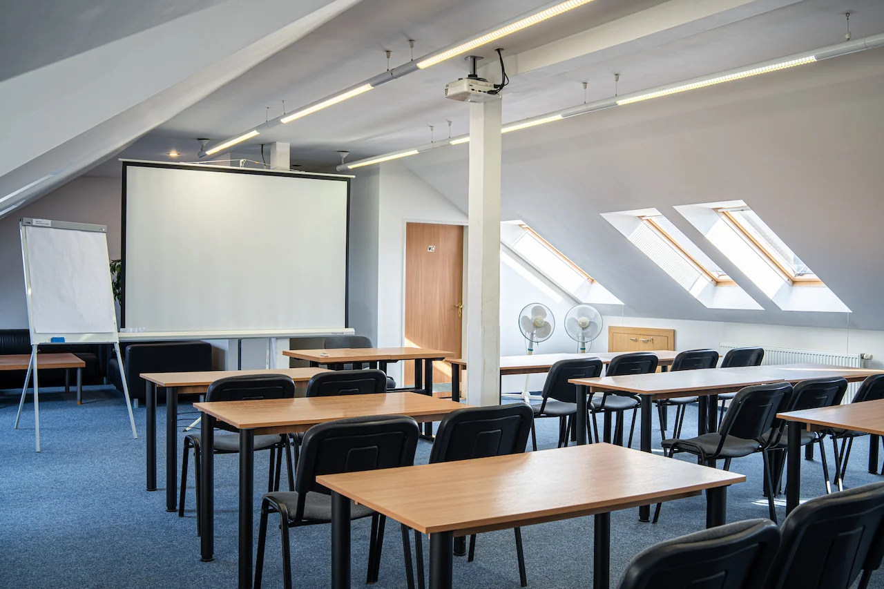 Velký konferenční sál / Large Conference Hall / Großer Konferenzsaal